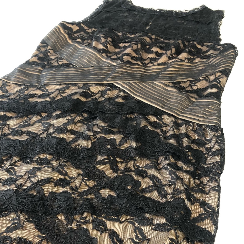 Beautiful women’s dress! - Picture 4 of 13
